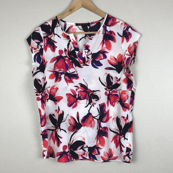 Ivanka Trump Tops - Ivanka Trump Floral V-Neck Career Blouse